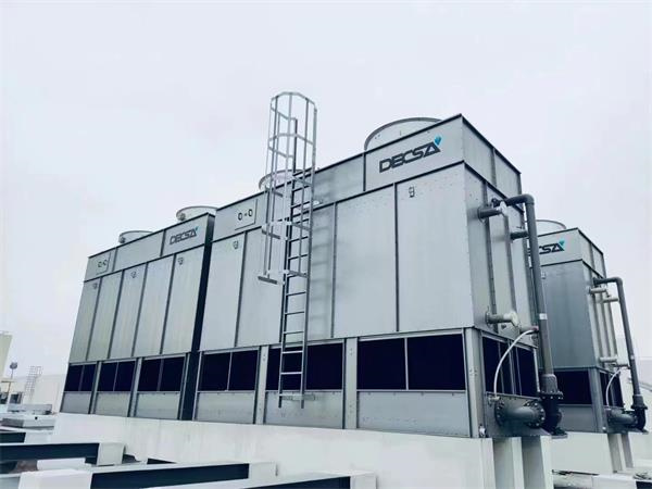 閉式冷卻塔降噪原理和方法技巧(閉式冷卻塔與開式冷卻塔的區(qū)別)